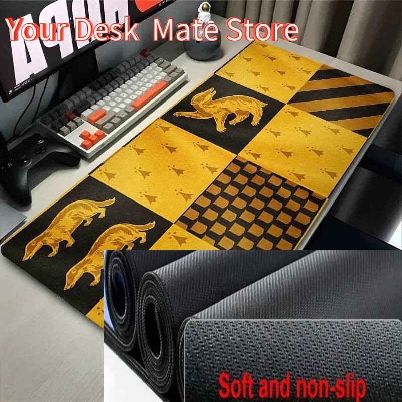 Yellow Laptop Accessories - Alfombrilla de ratón de tejón blanco